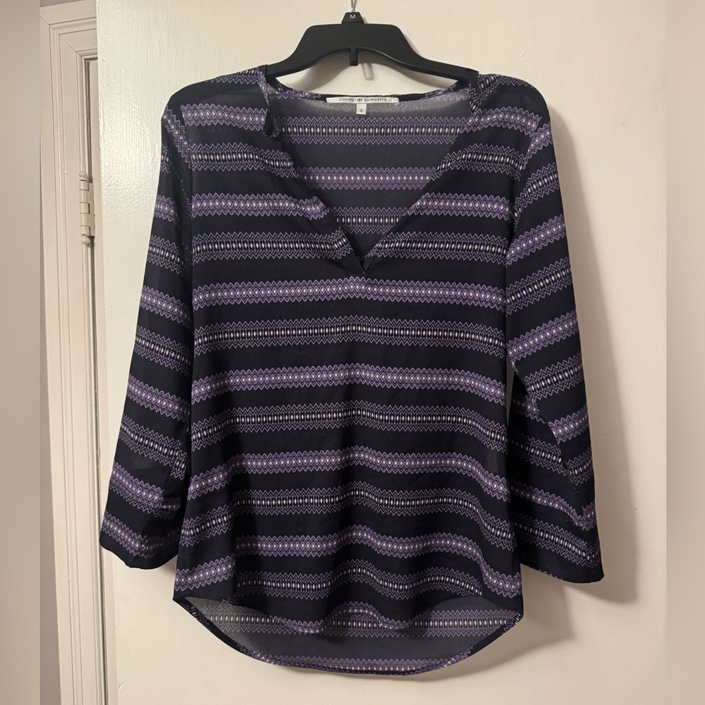 EUC-Collective Concepts women’s black and purple patterned blouse. Size small.